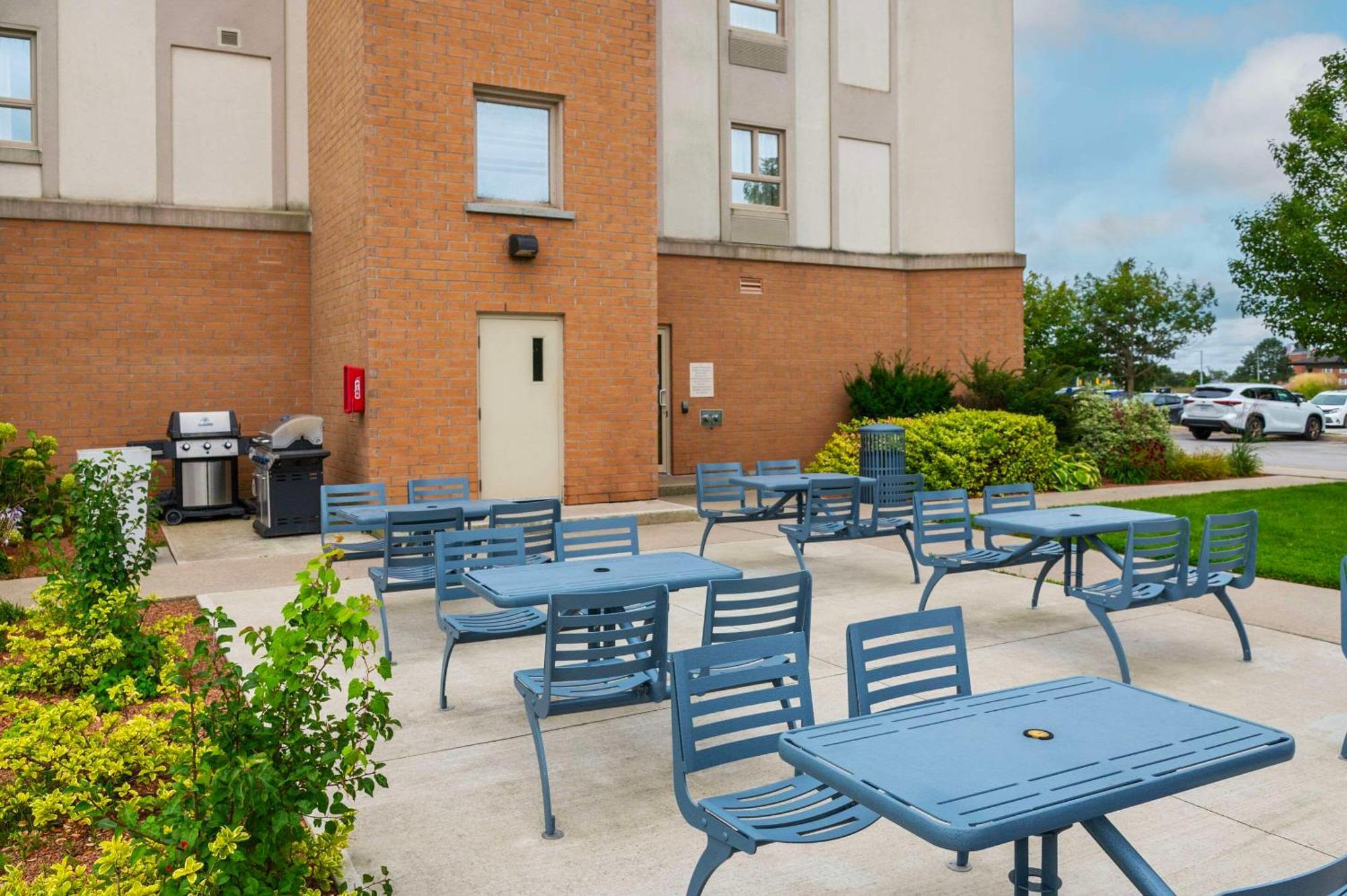 Comfort Inn & Suites Kincardine Bagian luar foto