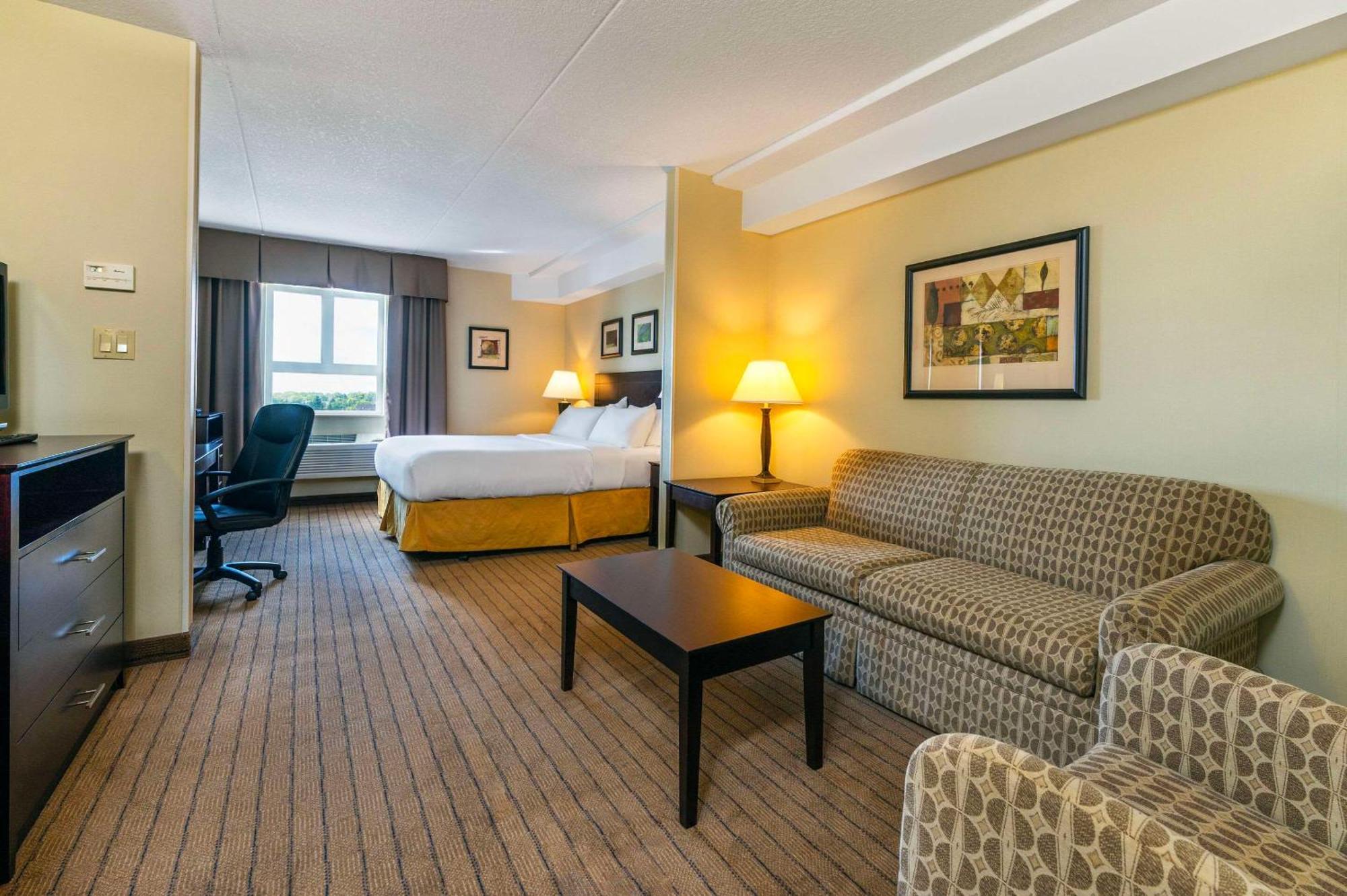 Comfort Inn & Suites Kincardine Bagian luar foto