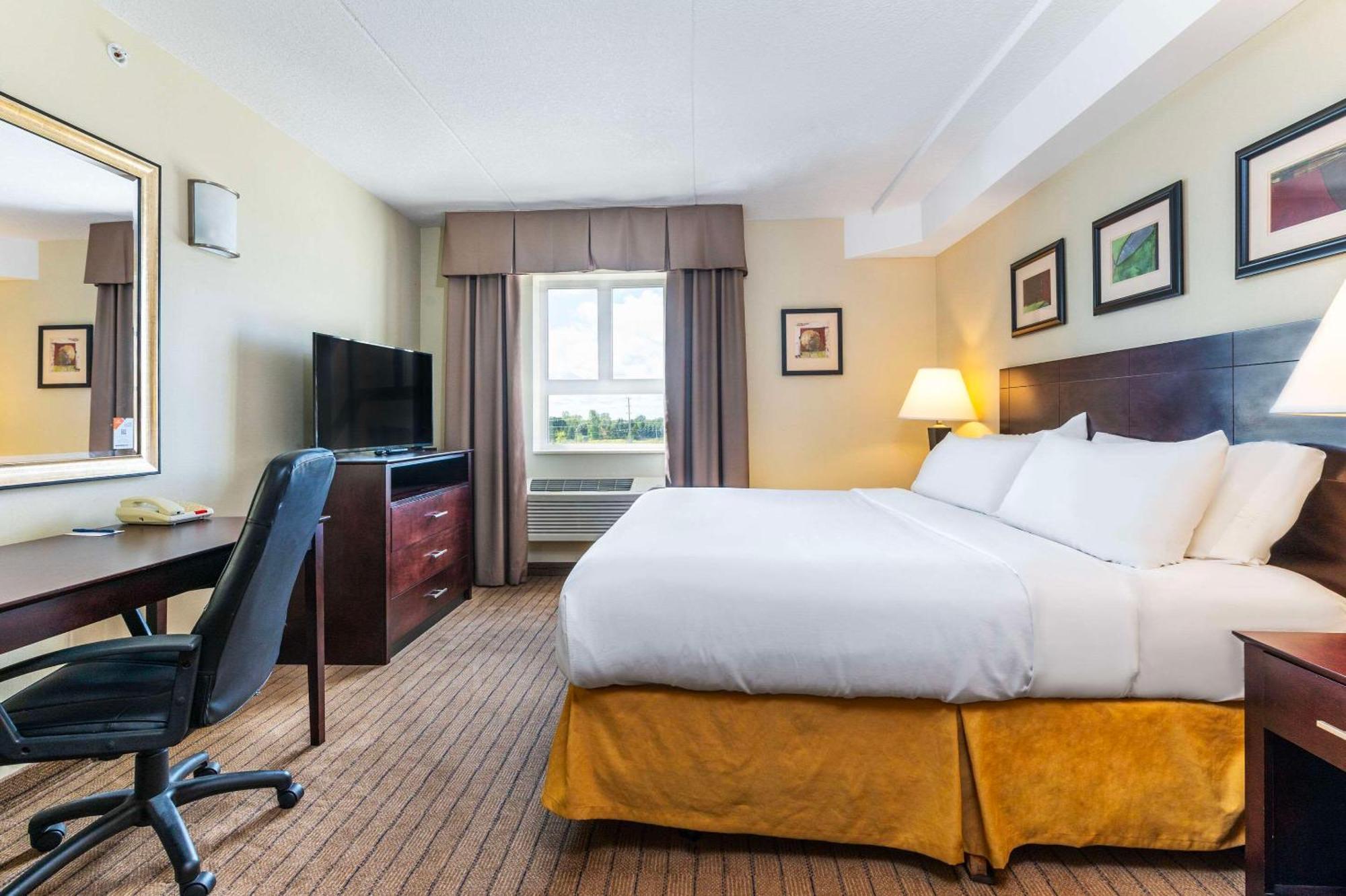 Comfort Inn & Suites Kincardine Bagian luar foto
