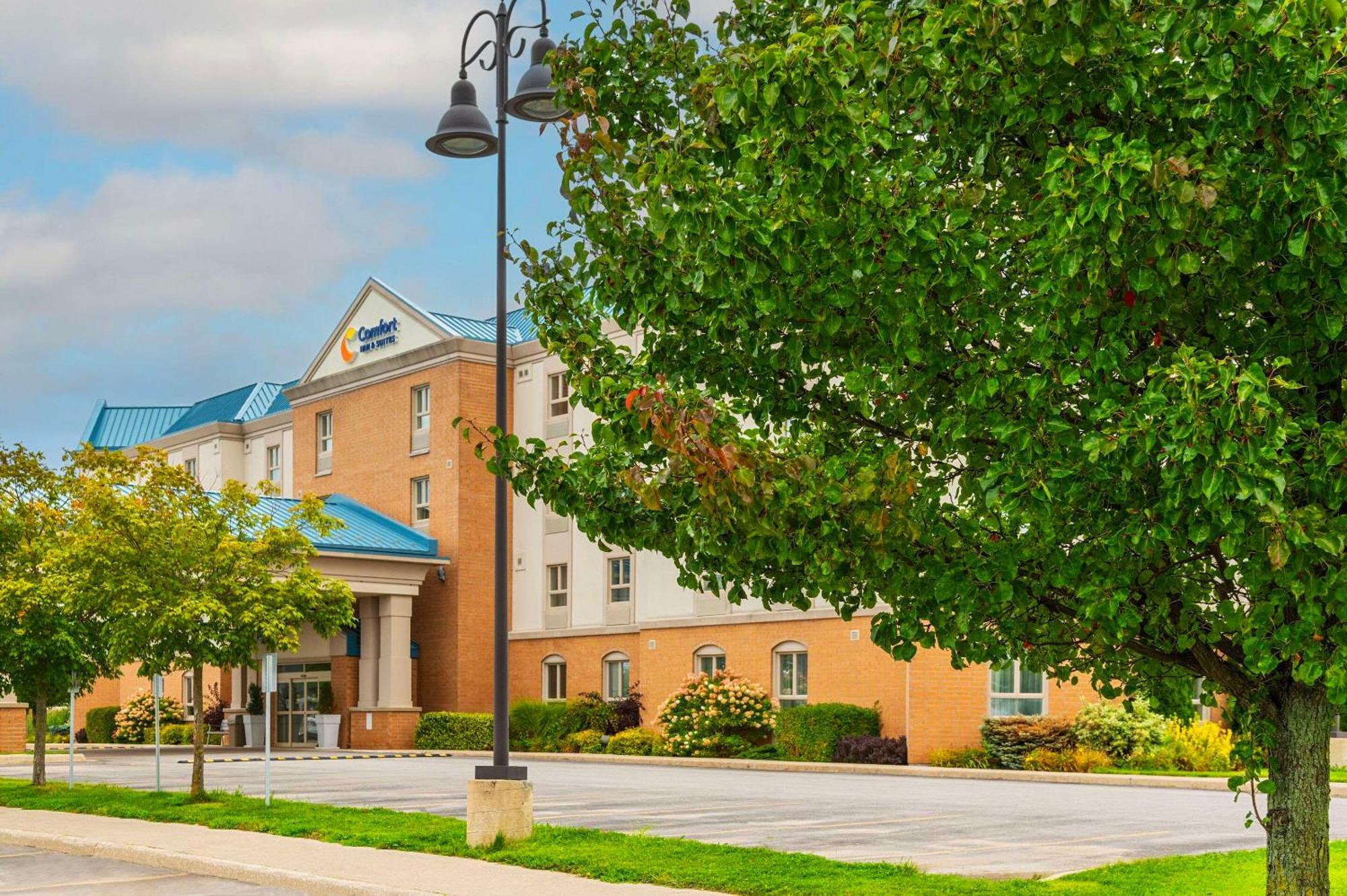 Comfort Inn & Suites Kincardine Bagian luar foto